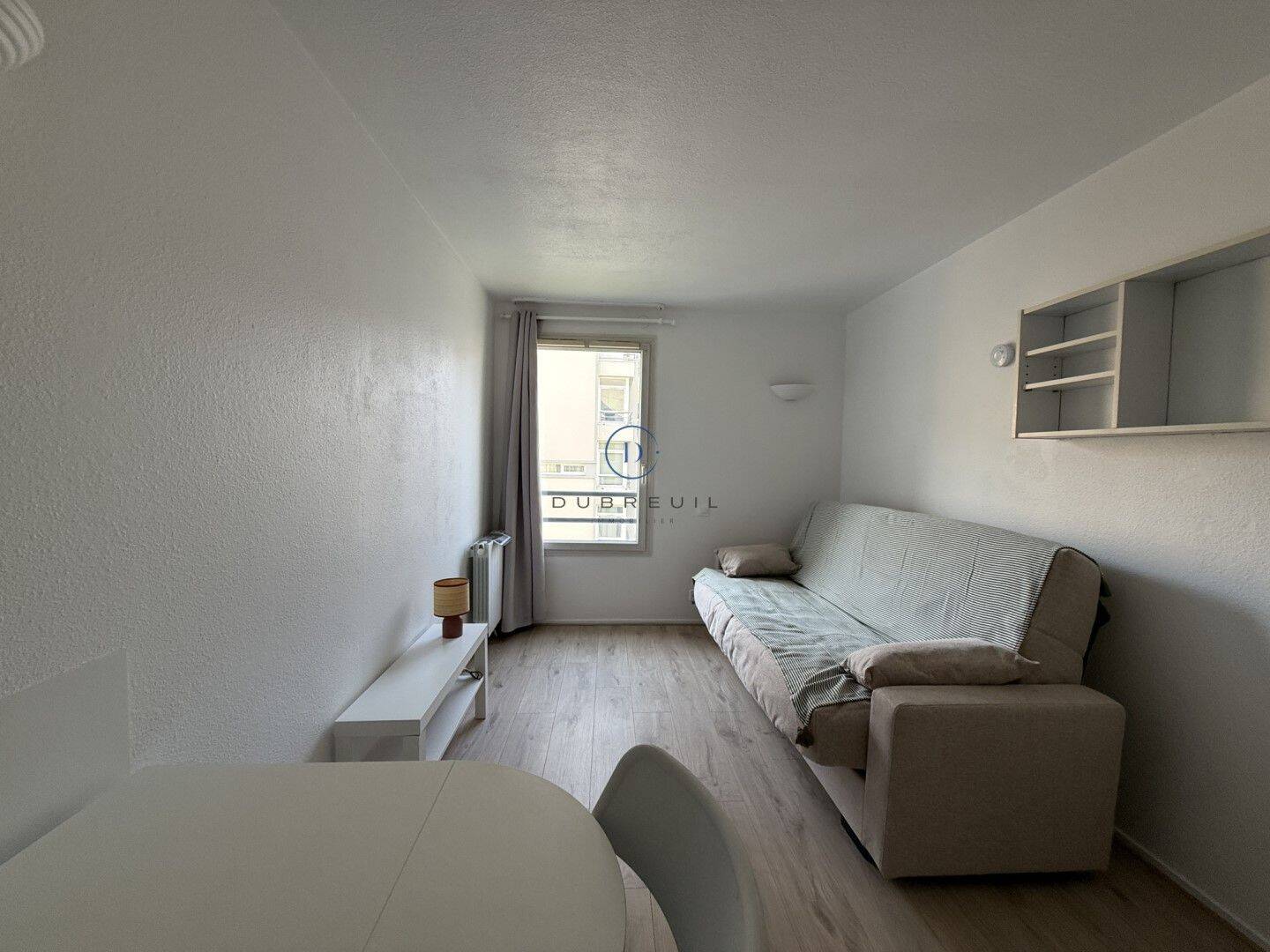 Maison à louer, 17m², COURBEVOIE