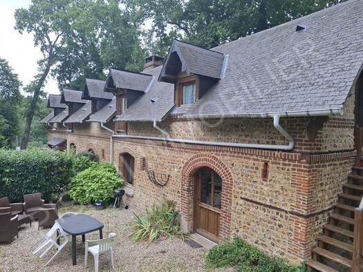 Maison à vendre 670 000 € 15 pièces 10 chambres 350 m² 4 935 m² de terrain Villainville 76280