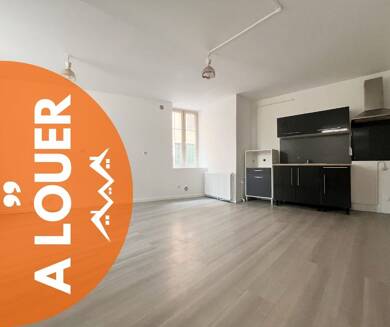 Appartement à louer 430 € 2 pièces 1 chambre 46 m² RDC/2 Commercy 55200