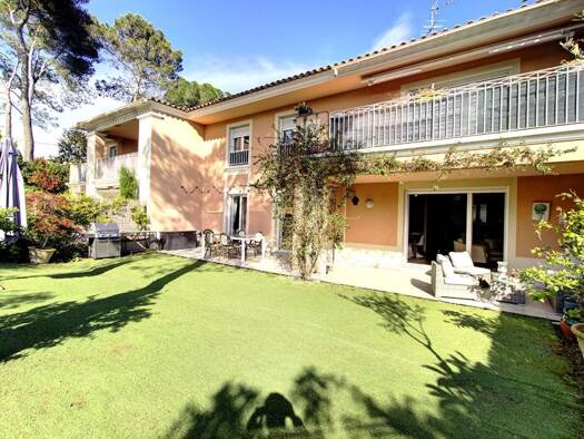 Appartement à vendre 470 000 € 3 pièces 2 chambres 75,6 m² RDC/1 Les Colles-Camp Lauvas-Font de l'Orme Mougins 06250