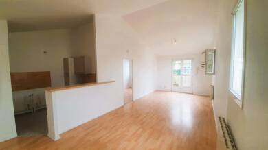 Duplex à vendre 215 000 € 5 pièces 3 chambres 116,7 m² 2 étages Leclerc-Verdun Nord Est Brie-Comte-Robert 77170