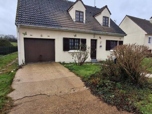 Maison à vendre 223 000 € 5 pièces 3 chambres 118 m² 1 345 m² de terrain Saint-Germer-de-Fly 60850