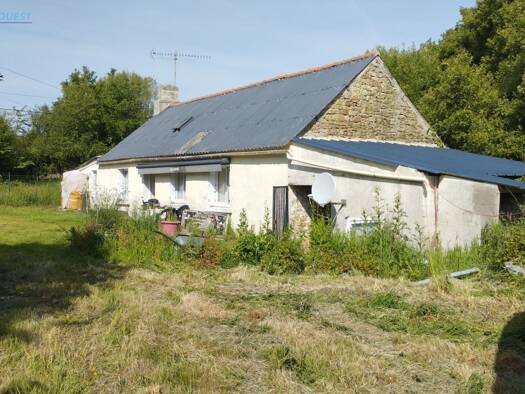 Maison à vendre 86 400 € 3 pièces 2 chambres 60 m² 17 320 m² de terrain Leuhan 29390