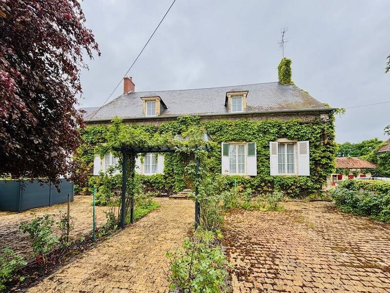 Maison à vendre, 258m², LA GUERCHE SUR L'AUBOIS