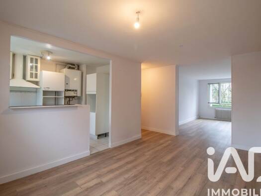 Appartement à vendre 320 000 € 4 pièces 2 chambres 65 m² RDC/4 Bord de Seine-Les Martinets Rueil-Malmaison 92500