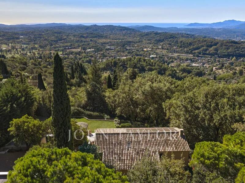 Maison à louer, 173m², VALBONNE