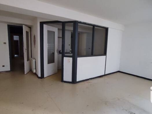 Immeuble à vendre 177 200 € 450 m² Centre Sedan 08200