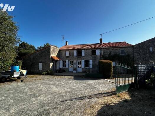 Maison à vendre 147 259 € 3 pièces 2 chambres 77 m² 1 004 m² de terrain Beaufou 85170