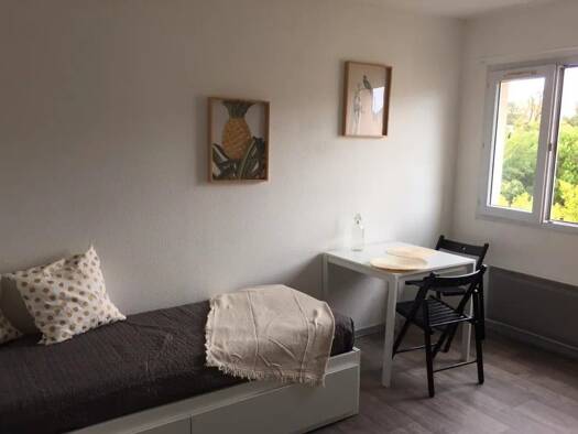 Appartement à louer - logement étudiant 590 € 1 pièce 20 m² 2ème étage Talence 33400