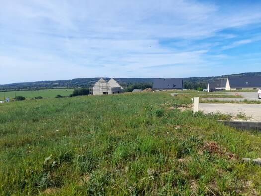 Terrain constructible à vendre 80 000 € 437 m² de terrain Pont-l'Évêque 14130