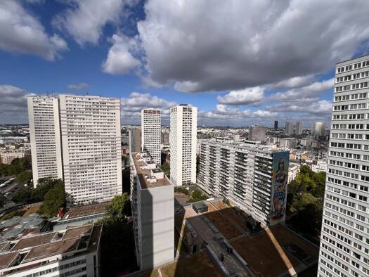 Studio à vendre 419 000 € 4 pièces 2 chambres 74,01 m² Étage 23/30 Olympiades-Choisy Paris 13ème arrondissement 75013
