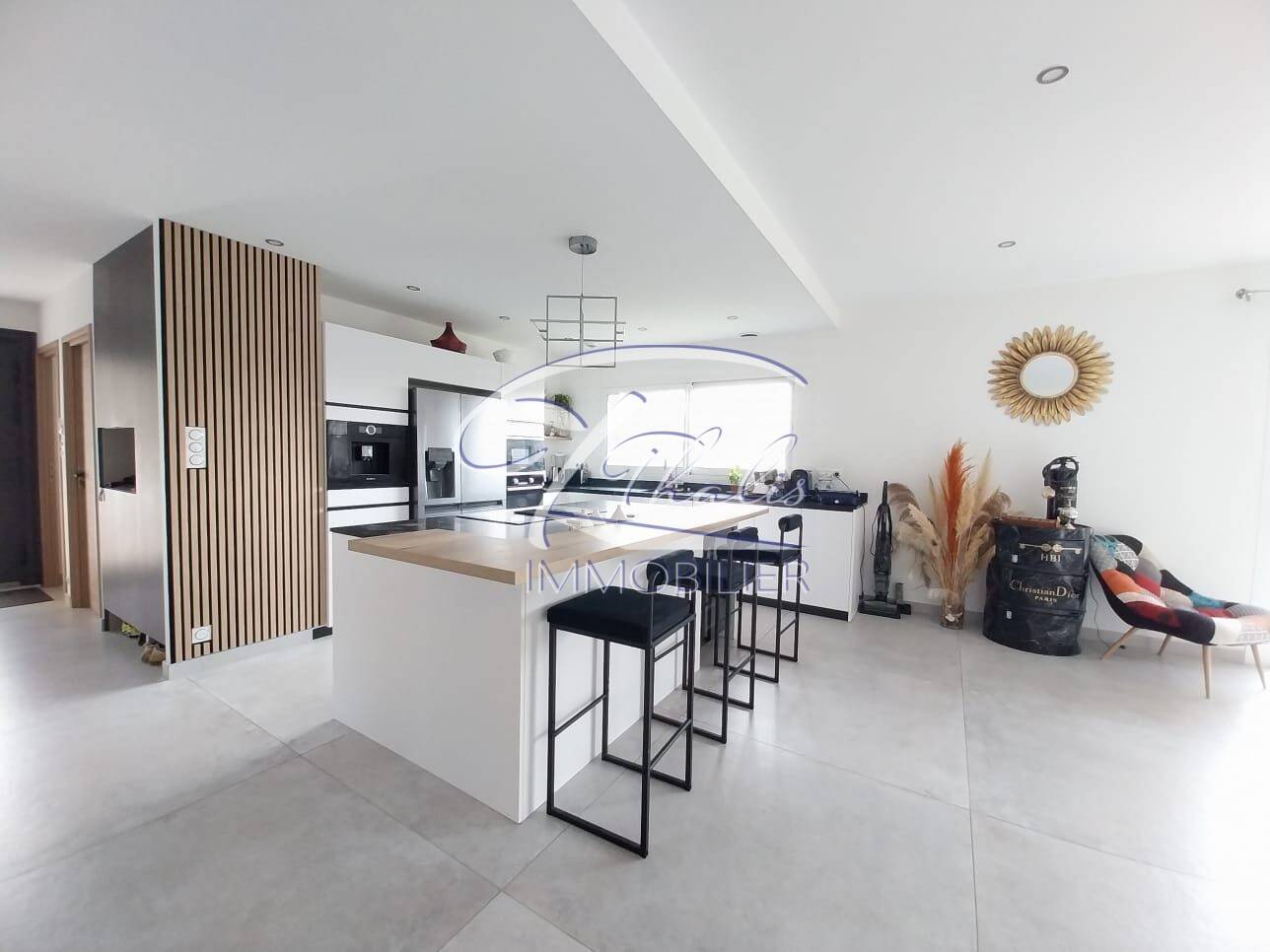Maison à vendre, 168m², MONTUSSAN