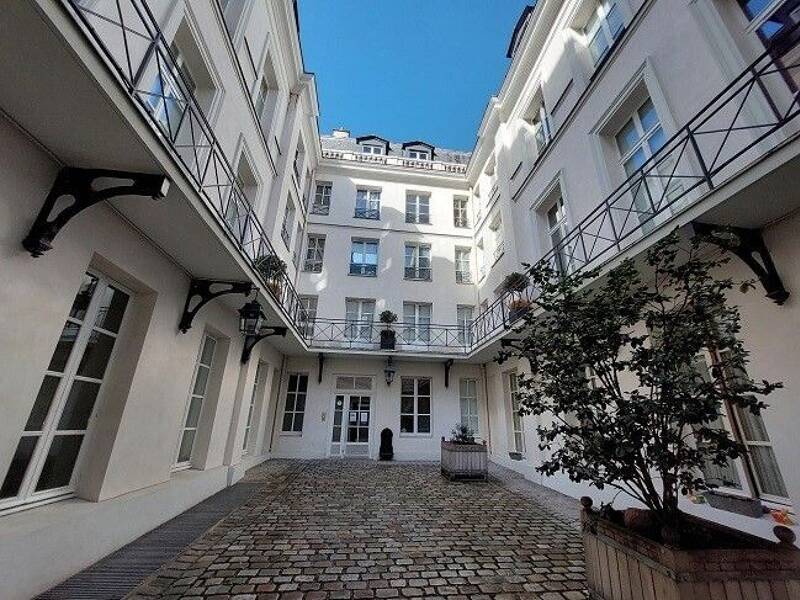 Maison à louer, 92m², PARIS 7E