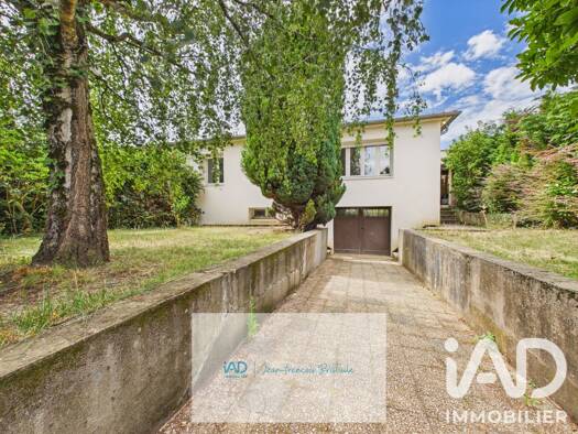 Maison de plain-pied à vendre 219 000 € 3 pièces 2 chambres 78,46 m² 357 m² de terrain Haut du Lièvre-Gentilly Nancy 54100