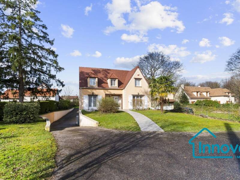 Maison à vendre, 142m², LES ESSARTS LE ROI