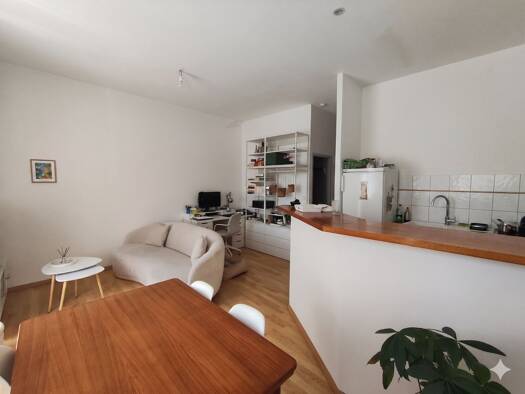 Appartement à vendre 199 000 € 2 pièces 1 chambre 44 m² Étage 1/2 Centre ville Bordeaux 33000