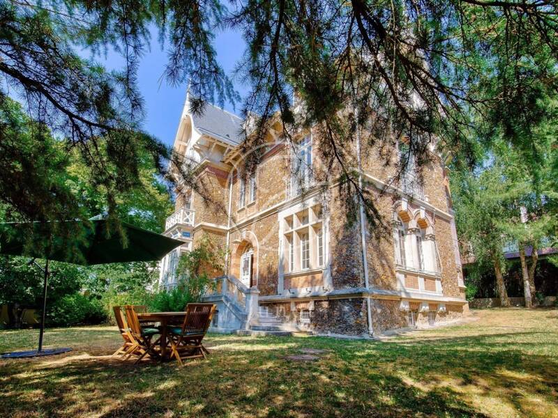 Maison à vendre, 380m², SEVRES