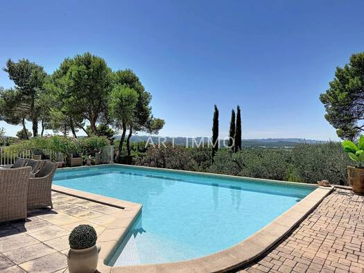 Maison à vendre 785 000 € 5 pièces 3 chambres 152 m² 1 715 m² de terrain Taillades 84300