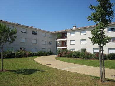Appartement à louer 365 € 1 pièce 20 m² Dernier étage, Étage 2/2 Rodilhan 30230