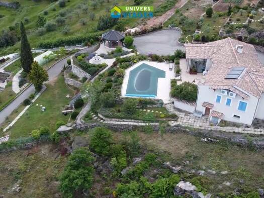 Maison en viager occupé Bouquet 160 000 € 5 pièces 3 chambres 185 m² Tauriers 07110