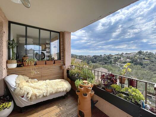 Appartement à vendre 350 000 € 4 pièces 2 chambres 75 m² Étage 3/5 Mougins le Haut Mougins 06250