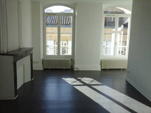 Immeuble à vendre 389 610 € 430 m² Centre Ville I Marmande 47200
