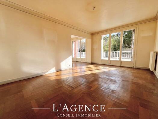 Appartement à vendre 91 800 € 4 pièces 2 chambres 76,74 m² Étage 2/8 Limoges 87000