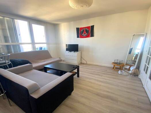 Appartement à louer 700 € 1 pièce 31 m² Étage 5/5 Vendome Cesar Franck Fontenay-le-Fleury 78330