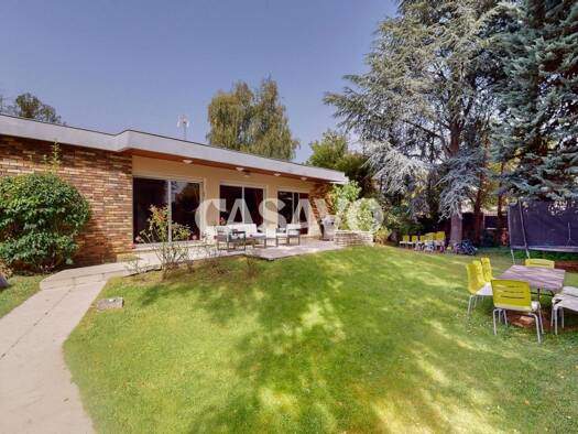 Maison de plain-pied à vendre 1 030 000 € 7 pièces 4 chambres 175 m² 1 028 m² de terrain Vergers Sud Saint-Brice-sous-Forêt 95350