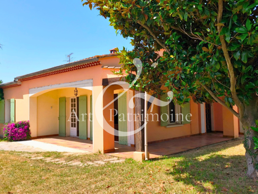 Maison de plain-pied à vendre 420 000 € 5 pièces 4 chambres 145 m² 977 m² de terrain Raphèle les Arles-La Jansonne Arles 13200
