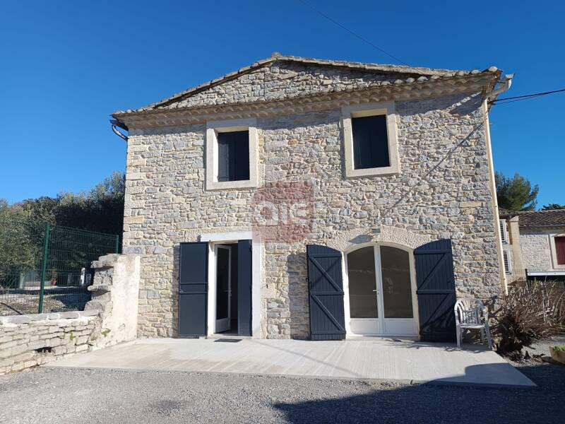 Maison à louer, 86m², SAINT MATHIEU DE TREVIERS