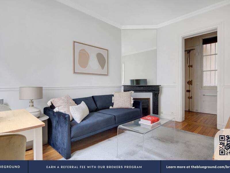 Maison à louer, 32m², PARIS 16E