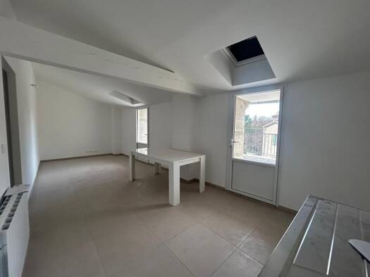 Appartement à louer 618 € 3 pièces 2 chambres 62 m² 2ème étage Lablachère 07230