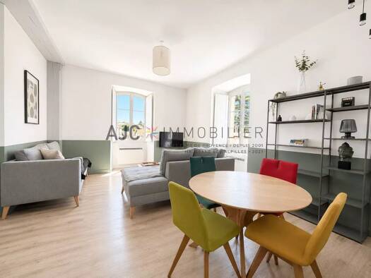 Appartement à vendre 349 000 € 3 pièces 2 chambres 63,93 m² Étage 1/1 Partie Nord Est Saint-Rémy-de-Provence 13210