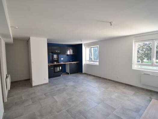 Appartement à louer 592 € 2 pièces 1 chambre 45,4 m² Étage 1/1 Corbie 80800