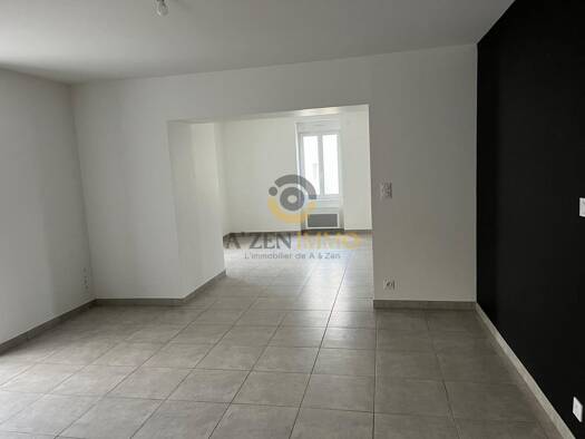 Maison à louer 900 € 3 pièces 2 chambres 94 m² Le Bourg sous la Roche-Rivoli-Courtaisière La Roche-sur-Yon 85000