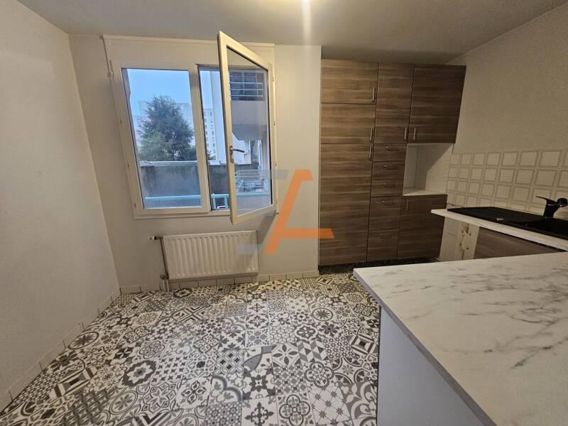 Maison à vendre, 77m², SAINT ETIENNE