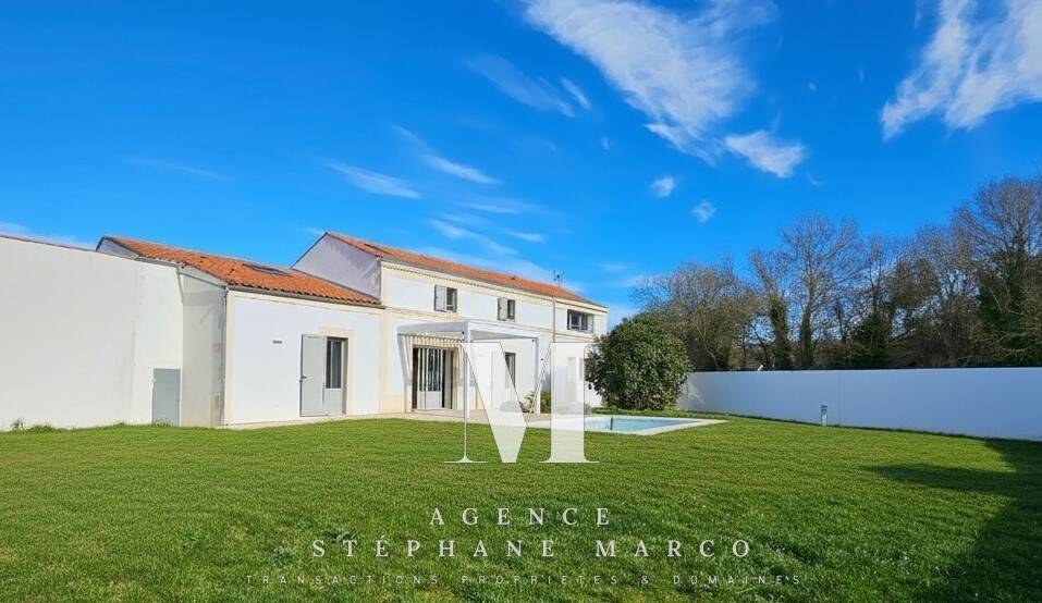 Maison à vendre, 162m², SAINT LAURENT DE LA PREE