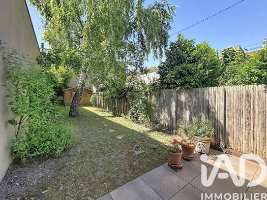 Maison à vendre 621 000 € 4 pièces 2 chambres 86 m² 175 m² de terrain Dhuys-Hoche Bagnolet 93170