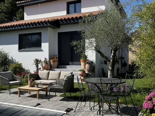 Villa à vendre 599 000 € 4 pièces 3 chambres 137 m² 641 m² de terrain Centre Ville Saint-Laurent-de-la-Salanque 66250