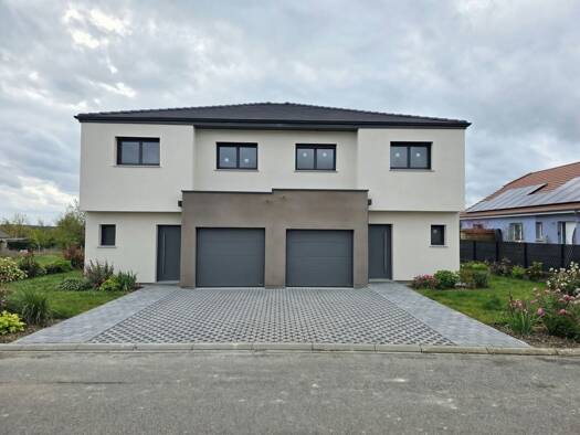 Maison à louer 1 645 € 6 pièces 4 chambres 120,9 m² Coin-lès-Cuvry 57420