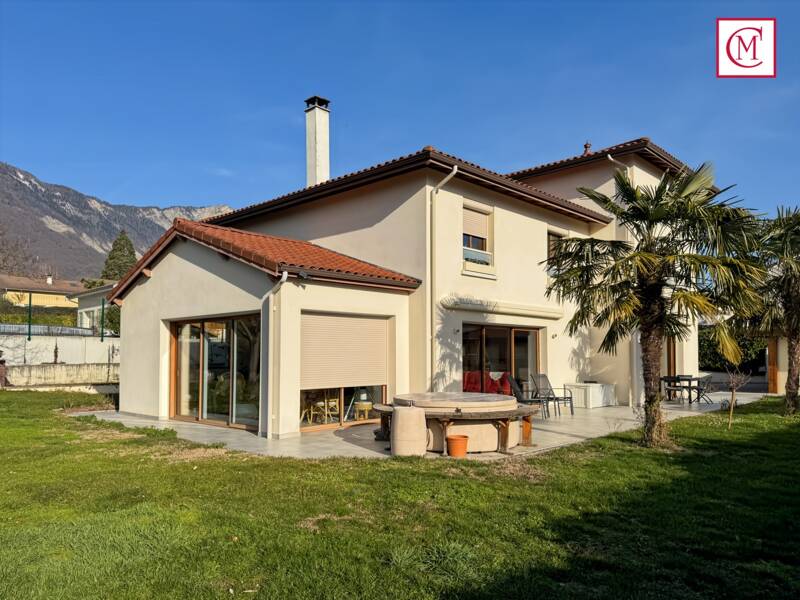 Maison à vendre, 221m², SAINT ISMIER