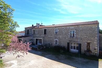 Ferme à vendre 755 000 € 11 pièces 3 chambres 332 m² 800 m² de terrain Saint-Georges-d'Oléron 17190