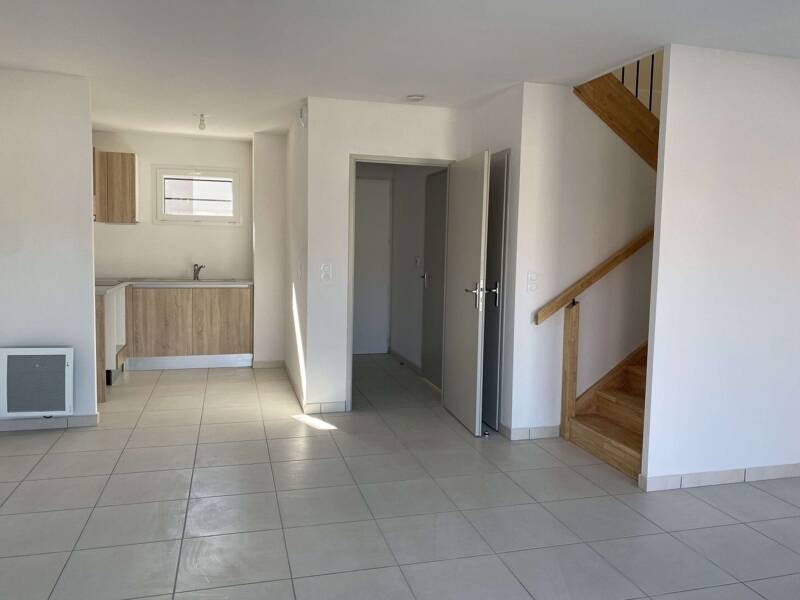 Maison à louer, 91m², PEZENAS