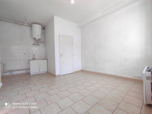 Studio à louer - logement étudiant 400 € 1 pièce 17 m² RDC Canal Givors 69700