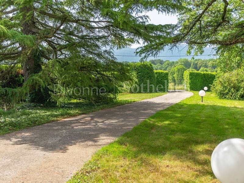 Maison à vendre, 350m², DIVONNE LES BAINS