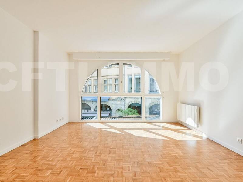 Maison à louer, 71m², LYON 2E