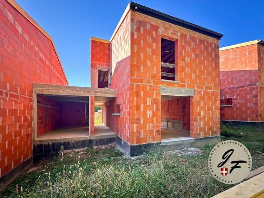Maison à vendre - Neuf 409 000 € 4 pièces 3 chambres 94 m² 76 m² de terrain Sud Ouest La Motte-Servolex 73290