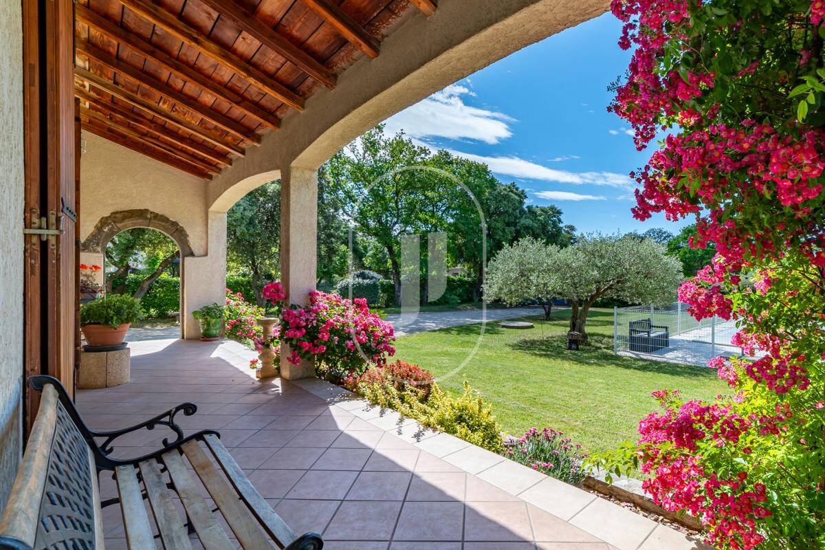 Maison à vendre, 138m², SAINT QUENTIN LA POTERIE