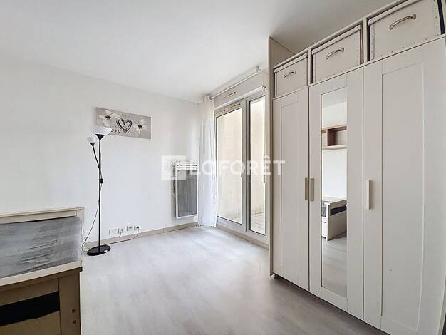 Appartement à vendre 199 500 € 1 pièce 20 m² Étage 1/2 Le Plan du Troux Montigny-le-Bretonneux 78180